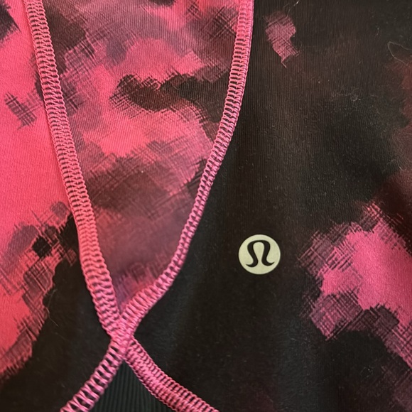 Lululemon Daily Practice Jacket Blooming Pixie Raspberry Black Size 6 - Picture 8 of 8